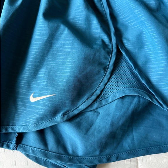 Nike DRI-FIT Running Shorts - Picture 6 of 8